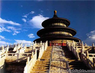 Temple of Heaven stands still after so many years, a highlight to your China tour.