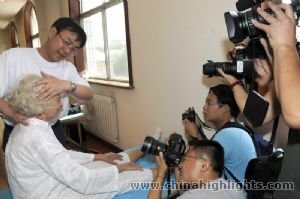 Traditional Chinese Medicine Tour