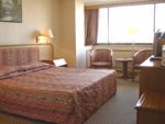 kingbed room